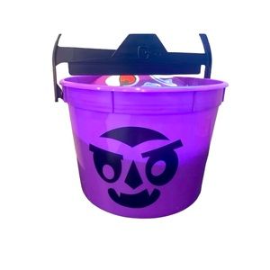 McDonald’s 2023 Boo Bucket Vampire